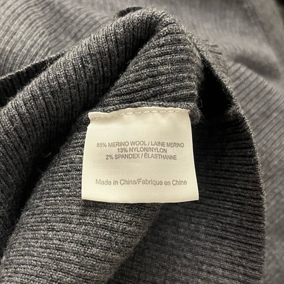 Tory Burch Gray Ribbed Knit Merino Wool Turtleneck Sweater size XL - Picture 8 of 9